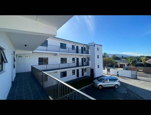 2 BEDROOM APARTMENT FOR SALE IN GOODWOOD ESTATE